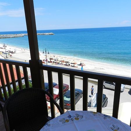 Amelia Beach Apartments Agios Ioannis  Extérieur photo