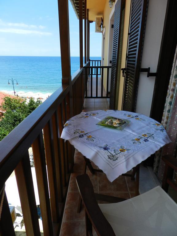 Amelia Beach Apartments Agios Ioannis  Extérieur photo
